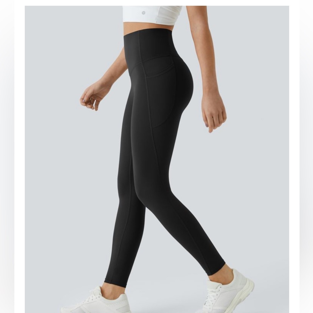 Halara High-Waisted Black Leggings